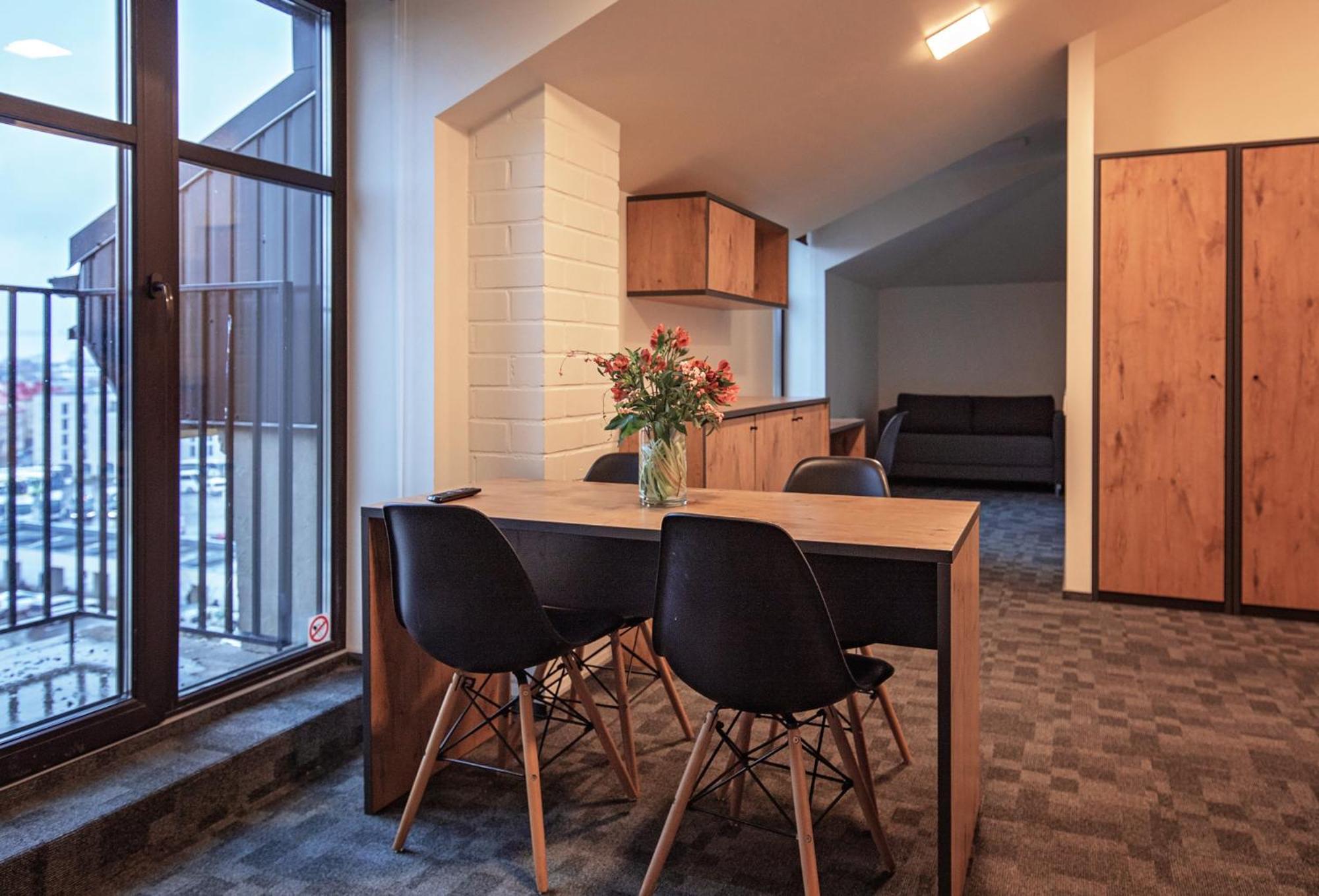 Loft Inn Self-Check In Vilnius Bagian luar foto