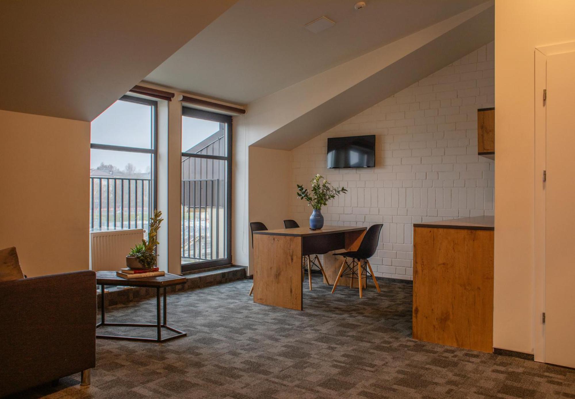 Loft Inn Self-Check In Vilnius Bagian luar foto