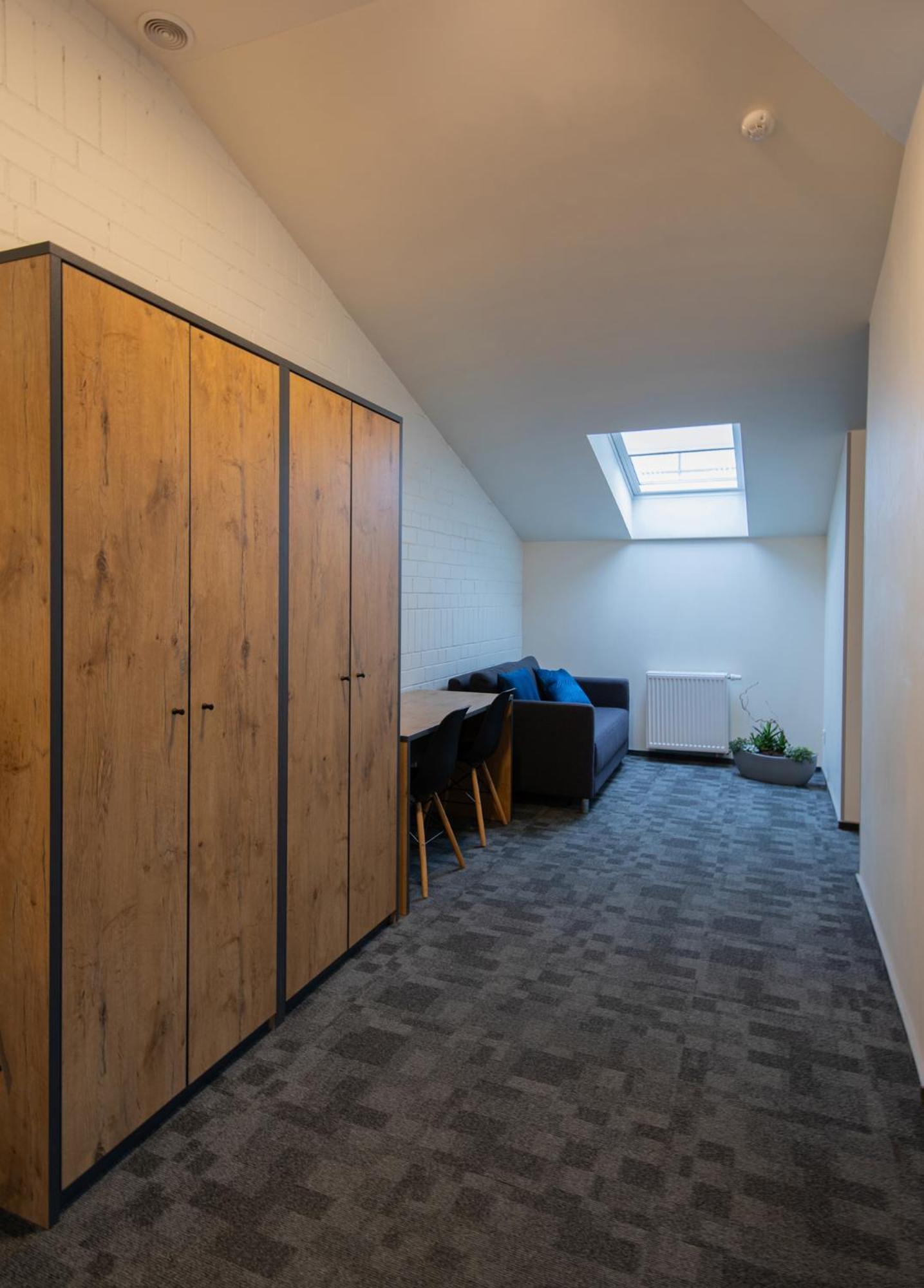 Loft Inn Self-Check In Vilnius Bagian luar foto