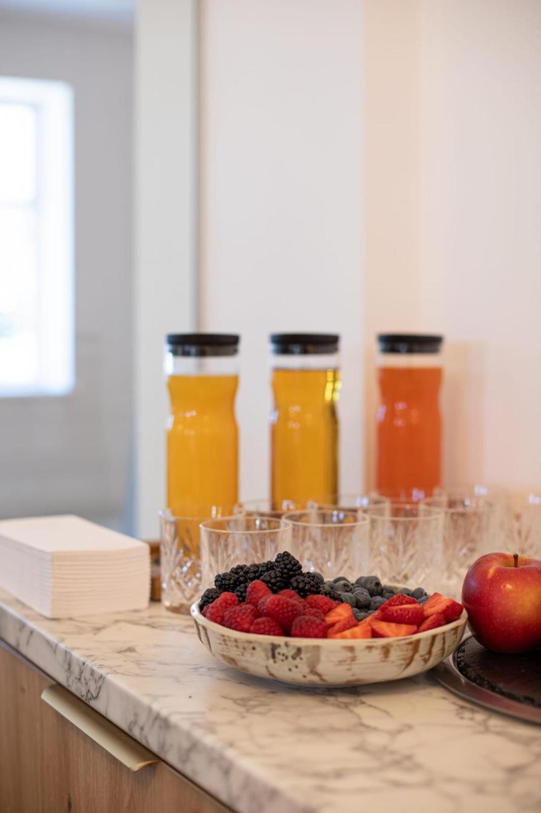 Loft Inn Self-Check In Vilnius Bagian luar foto